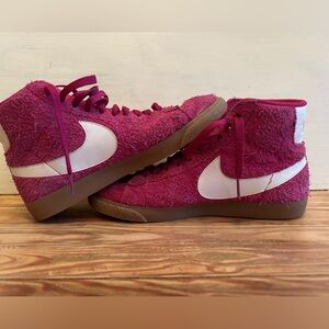 Nike pink blazer high tops size 7/38